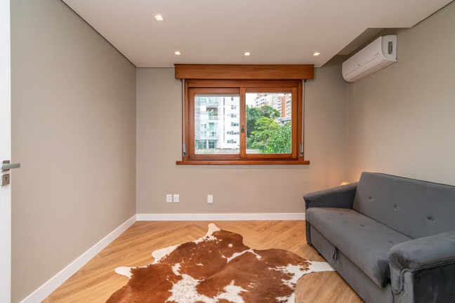 Imagem Apartamento com 3 Quartos à Venda, 134 m² em Bela Vista - Porto Alegre