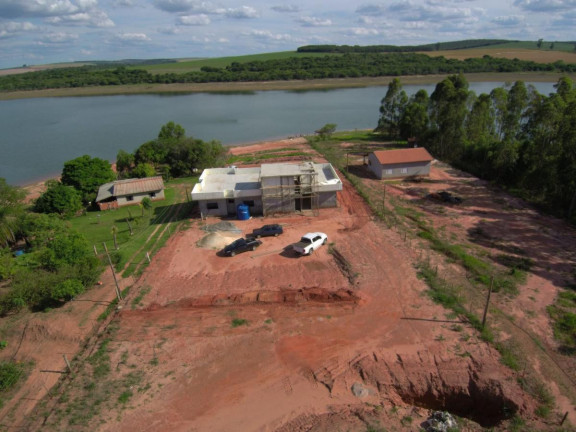 Imagem Chácara com 3 Quartos à Venda, 320 m² em Represa Jurumirim - Piraju