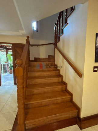 Imagem Casa com 4 Quartos à Venda, 2 m² em Albuquerque - Teresópolis