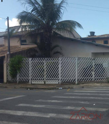 Casa com 5 Quartos à Venda, 250 m² em Residencial Sítio Santo Antônio - Taubaté