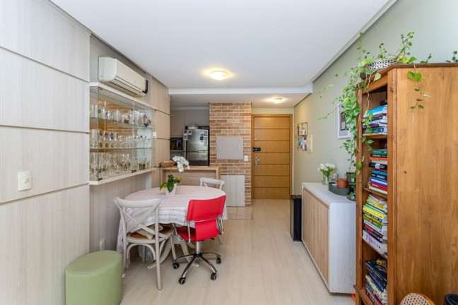 Imagem Apartamento com 2 Quartos à Venda, 67 m² em Passo Da Areia - Porto Alegre Imagem Apartamento com 2 Quartos à Venda, 67 m² em Passo Da Areia - Porto Alegre