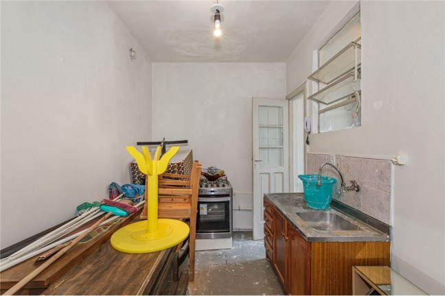 Imagem Imóvel com 1 Quarto à Venda, em Auxiliadora - Porto Alegre Imagem Imóvel com 1 Quarto à Venda, em Auxiliadora - Porto Alegre