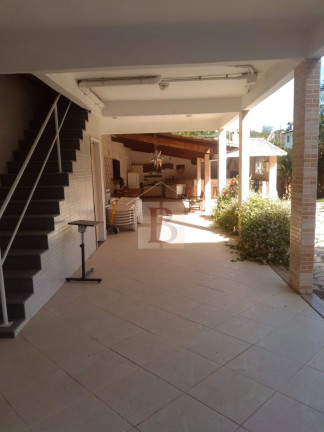 Imagem Casa com 6 Quartos à Venda, 600 m² em Pendotiba - Niterói