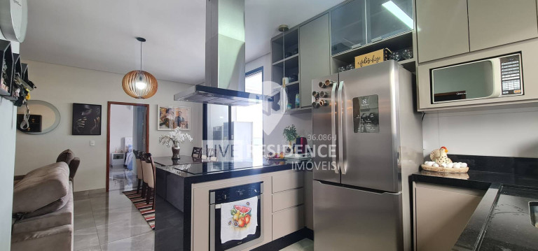 Imagem Casa com 3 Quartos à Venda, 250 m² em Condomínio Itatiba Country Club - Itatiba