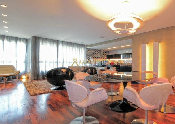 Imagem Imóvel com 1 Quarto à Venda, 95 m² em Belvedere - Belo Horizonte Imagem Imóvel com 1 Quarto à Venda, 95 m² em Belvedere - Belo Horizonte