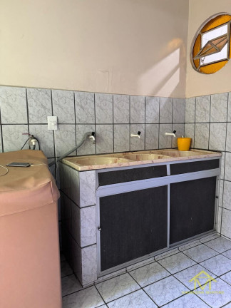 Imagem Casa com 5 Quartos à Venda, 280 m² em Santa Mônica - Vila Velha Imagem Casa com 5 Quartos à Venda, 280 m² em Santa Mônica - Vila Velha