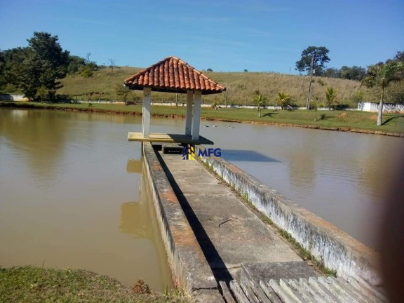 Casa com 2 Quartos à Venda,  em área Rural De Tatuí - Tatuí