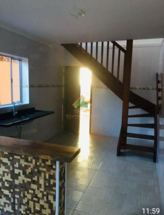 Imagem Sobrado com 5 Quartos à Venda, 240 m² em Ipiranguinha - Ubatuba