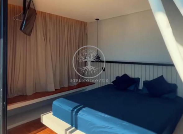 Imagem Casa de Condomínio com 3 Quartos à Venda, 390 m²