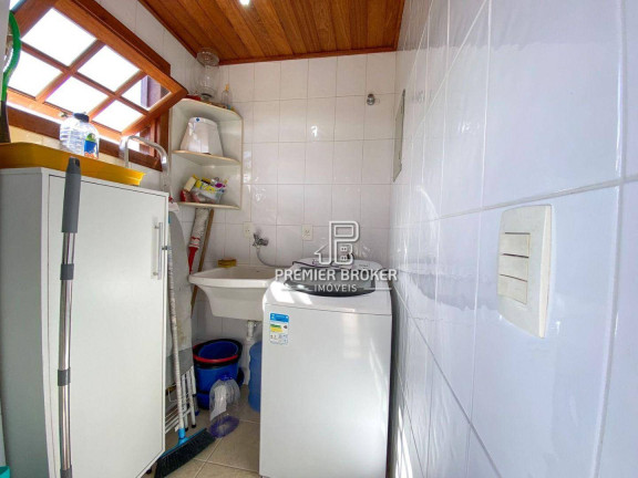 Imagem Casa com 3 Quartos à Venda, 237 m² em Albuquerque - Teresópolis Imagem Casa com 3 Quartos à Venda, 237 m² em Albuquerque - Teresópolis