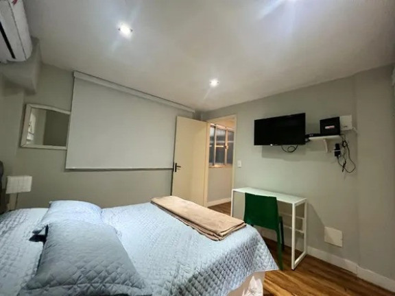 Imagem Imóvel com 1 Quarto à Venda, 43 m² em Ipanema - Rio De Janeiro Imagem Imóvel com 1 Quarto à Venda, 43 m² em Ipanema - Rio De Janeiro