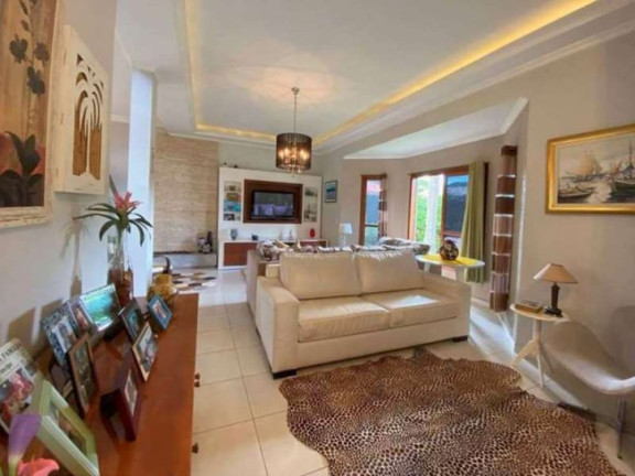 Imagem Casa com 4 Quartos à Venda, 362 m² em Chácara Vale Do Rio Cotia - Carapicuíba Imagem Casa com 4 Quartos à Venda, 362 m² em Chácara Vale Do Rio Cotia - Carapicuíba