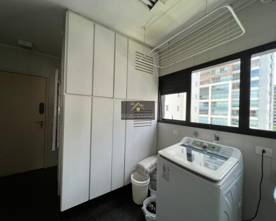 Imagem Apartamento com 4 Quartos à Venda, 220 m² em Itaim Bibi - São Paulo