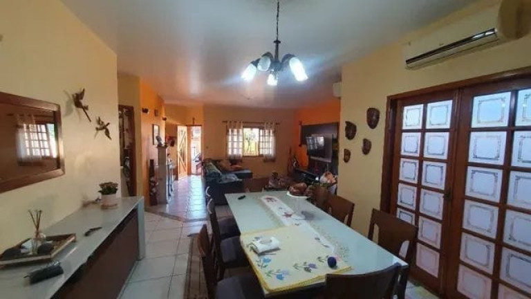 Imagem Casa com 3 Quartos à Venda, 190 m² em Jardim Maria Cândida - Caçapava Imagem Casa com 3 Quartos à Venda, 190 m² em Jardim Maria Cândida - Caçapava