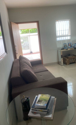 Imagem Casa à Venda, em Jardim Califórnia - Cuiabá Imagem Casa à Venda, em Jardim Califórnia - Cuiabá