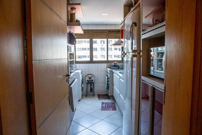 Imagem Apartamento com 3 Quartos à Venda, 97 m² em Passo Da Areia - Porto Alegre Imagem Apartamento com 3 Quartos à Venda, 97 m² em Passo Da Areia - Porto Alegre