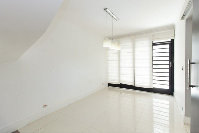 Imagem Casa com 3 Quartos à Venda, 109 m² em Moema - São Paulo Imagem Casa com 3 Quartos à Venda, 109 m² em Moema - São Paulo