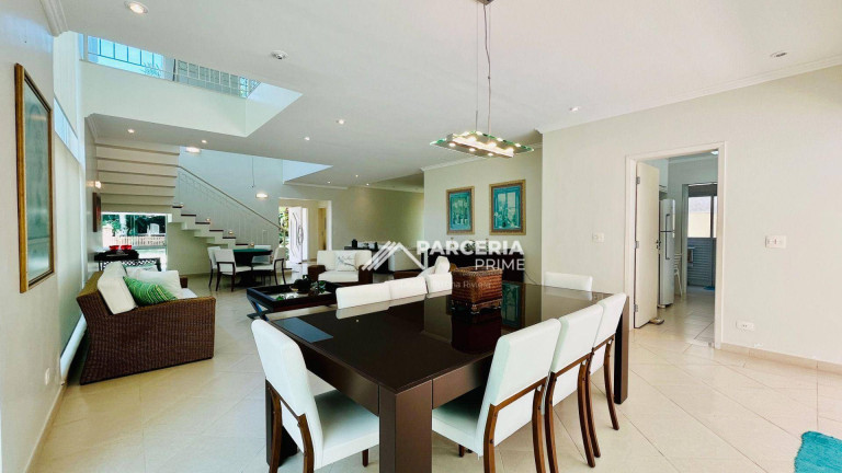 Imagem Casa com 5 Quartos à Venda, 327 m² em Riviera Módulo 20 - Bertioga Imagem Casa com 5 Quartos à Venda, 327 m² em Riviera Módulo 20 - Bertioga