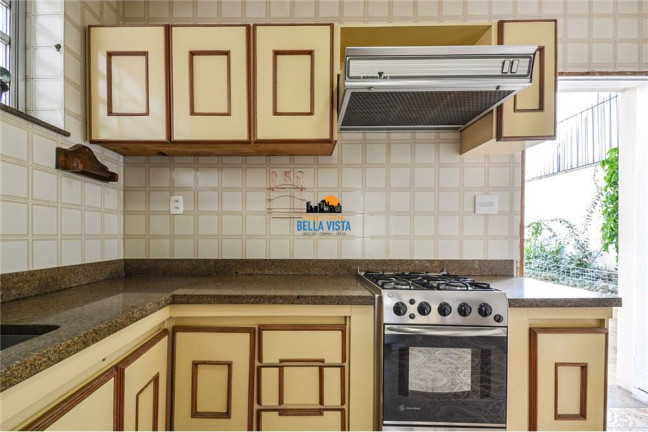 Imagem Casa com 4 Quartos à Venda, em Moema - São Paulo Imagem Casa com 4 Quartos à Venda, em Moema - São Paulo