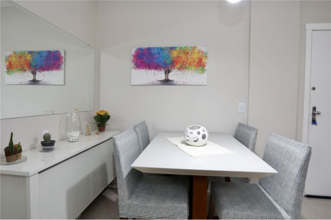 Imagem Imóvel com 3 Quartos à Venda, em Vila Ipiranga - Porto Alegre Imagem Imóvel com 3 Quartos à Venda, em Vila Ipiranga - Porto Alegre