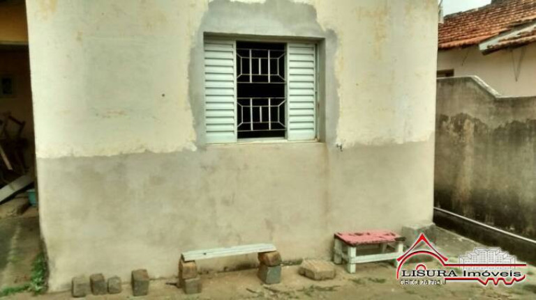 Imagem Casa com 2 Quartos à Venda, 140 m² em Centro - Jacareí Imagem Casa com 2 Quartos à Venda, 140 m² em Centro - Jacareí