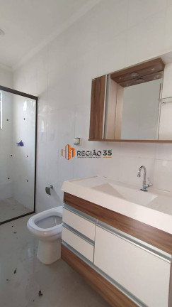 Imagem Casa com 3 Quartos à Venda, 100 m² em Jardim Quisisana - Poços De Caldas Imagem Casa com 3 Quartos à Venda, 100 m² em Jardim Quisisana - Poços De Caldas