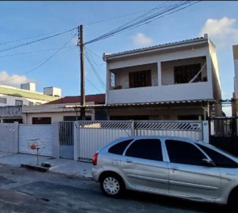 Imagem Casa com 7 Quartos à Venda, 220 m² em Torre - João Pessoa Imagem Casa com 7 Quartos à Venda, 220 m² em Torre - João Pessoa