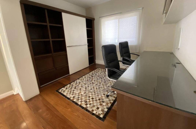 Imagem Casa com 1 Quarto à Venda, 467 m² em Alphaville - Santana De Parnaíba Imagem Casa com 1 Quarto à Venda, 467 m² em Alphaville - Santana De Parnaíba