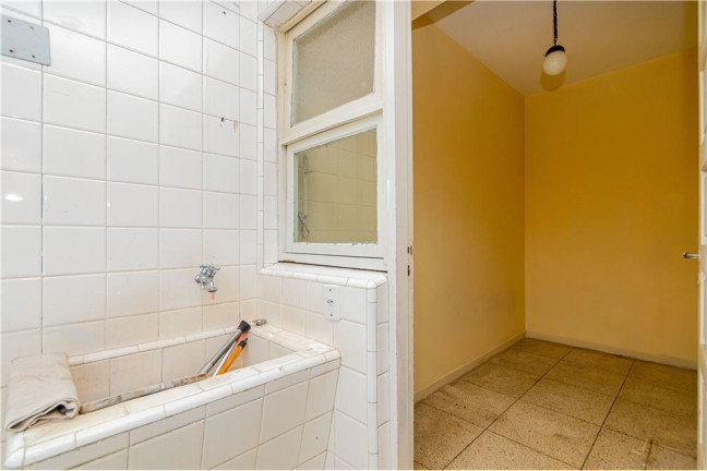 Imagem Imóvel com 3 Quartos à Venda, em Santa Cecília - Porto Alegre Imagem Imóvel com 3 Quartos à Venda, em Santa Cecília - Porto Alegre