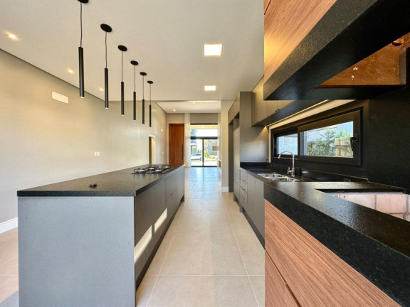 Imagem Casa com 4 Quartos à Venda, em -- - Capao Da Canoa Imagem Casa com 4 Quartos à Venda, em -- - Capao Da Canoa