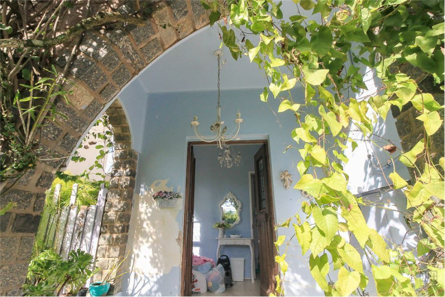 Imagem Casa com 2 Quartos à Venda, em Tristeza - Porto Alegre Imagem Casa com 2 Quartos à Venda, em Tristeza - Porto Alegre