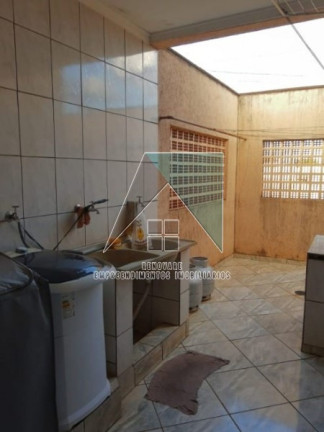 Imagem Sobrado com 3 Quartos à Venda, 251 m² em Campos Eliseos - Ribeirão Preto Imagem Sobrado com 3 Quartos à Venda, 251 m² em Campos Eliseos - Ribeirão Preto