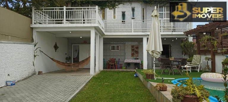 Casa com 3 Quartos à Venda, 300 m² em Laranjal - Pelotas
