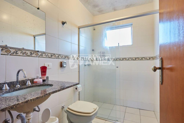 Imagem Casa com 3 Quartos à Venda, 170 m² em Lindóia - Curitiba Imagem Casa com 3 Quartos à Venda, 170 m² em Lindóia - Curitiba