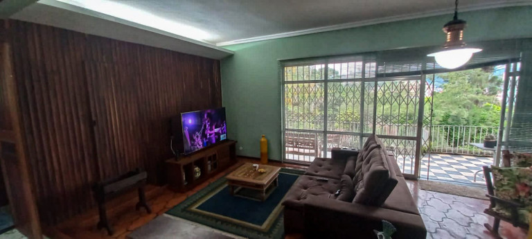 Imagem Casa com 4 Quartos à Venda, 332 m² em Agriões - Teresópolis Imagem Casa com 4 Quartos à Venda, 332 m² em Agriões - Teresópolis