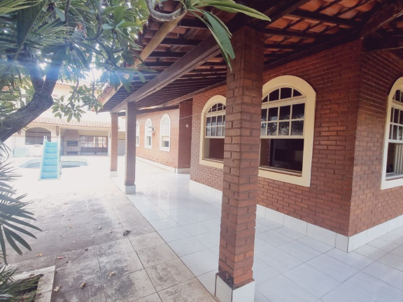 Imagem Casa com 5 Quartos à Venda, em Itapuã - Salvador Imagem Casa com 5 Quartos à Venda, em Itapuã - Salvador