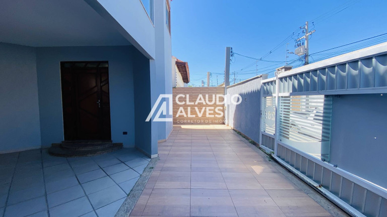 Imagem Casa com 5 Quartos à Venda, 200 m² em Cidade Nova - Feira De Santana Imagem Casa com 5 Quartos à Venda, 200 m² em Cidade Nova - Feira De Santana