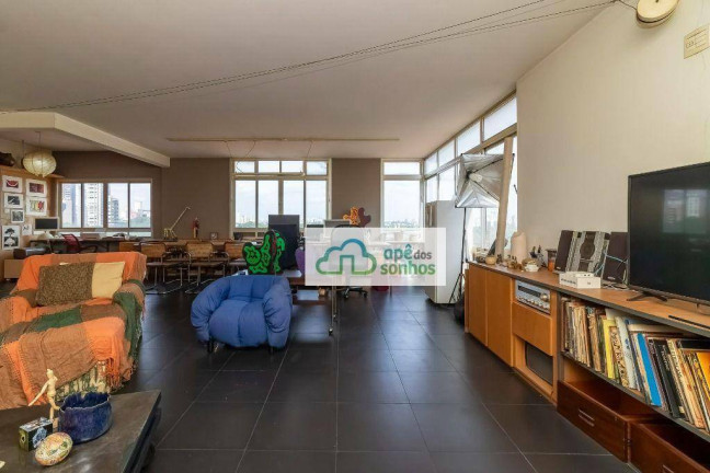 Imagem Apartamento com 2 Quartos à Venda, 176 m² em Pinheiros - São Paulo Imagem Apartamento com 2 Quartos à Venda, 176 m² em Pinheiros - São Paulo