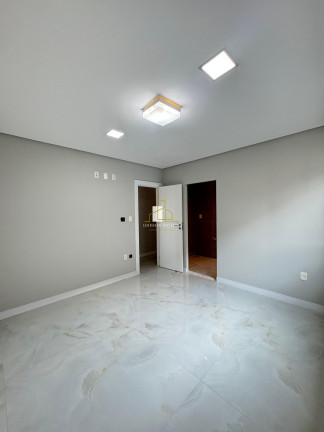 Imagem Casa com 5 Quartos à Venda, 450 m² em Boulevard Lagoa - Serra Imagem Casa com 5 Quartos à Venda, 450 m² em Boulevard Lagoa - Serra