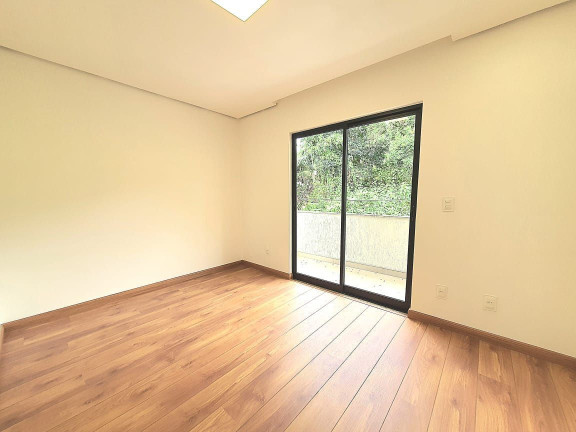 Imagem Casa com 3 Quartos à Venda, 170 m² em Carlos Guinle - Teresópolis