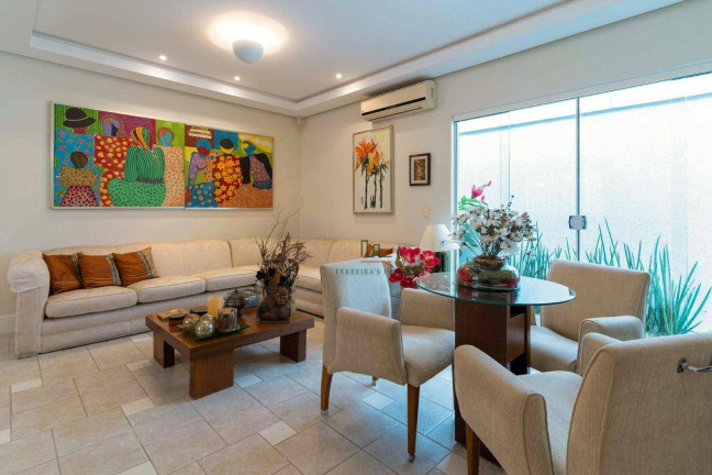 Casa com 4 Quartos à Venda, 260 m² em São Francisco - Niterói