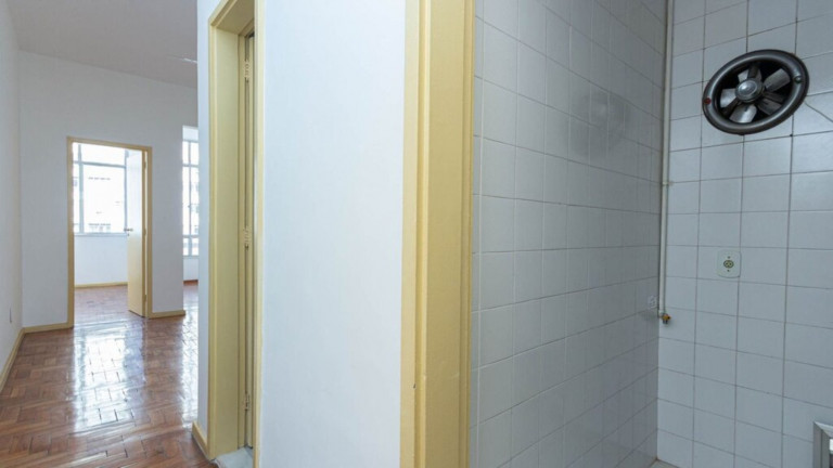 Imagem Imóvel com 1 Quarto à Venda, 40 m² em Catete - Rio De Janeiro Imagem Imóvel com 1 Quarto à Venda, 40 m² em Catete - Rio De Janeiro