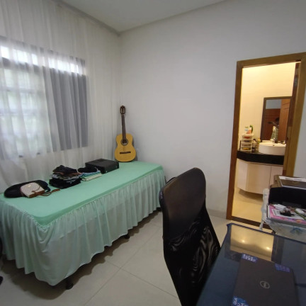Imagem Imóvel com
3 Quartos à Venda, 210 m² em
Marilia -
Senador Canedo Imagem Imóvel com
3 Quartos à Venda, 210 m² em
Marilia -
Senador Canedo