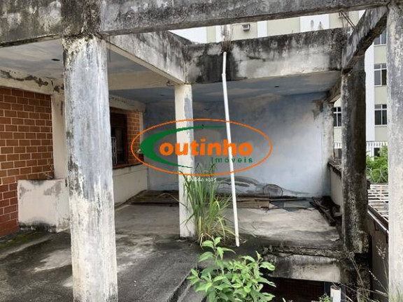 Imagem Casa com 5 Quartos à Venda, 200 m² em Vila Isabel - Rio De Janeiro Imagem Casa com 5 Quartos à Venda, 200 m² em Vila Isabel - Rio De Janeiro