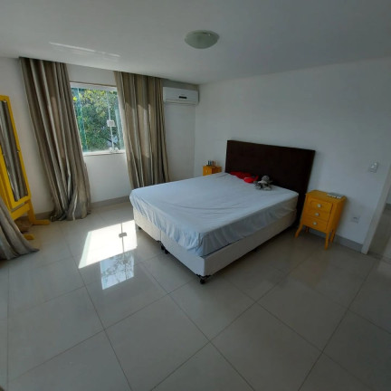 Imagem Casa com 4 Quartos à Venda, 250 m² em Praia Do Morro - Guarapari Imagem Casa com 4 Quartos à Venda, 250 m² em Praia Do Morro - Guarapari