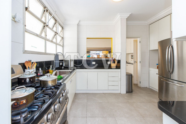 Imagem Apartamento com 3 Quartos à Venda, 330 m² em Itaim Bibi - São Paulo Imagem Apartamento com 3 Quartos à Venda, 330 m² em Itaim Bibi - São Paulo