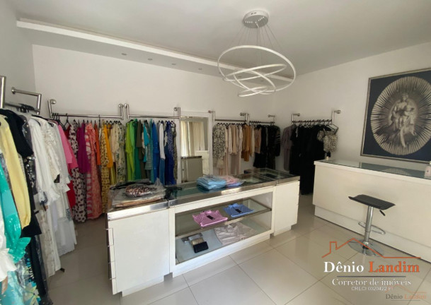 Imagem Casa com 3 Quartos à Venda, 220 m² em Jardim São Luiz - Montes Claros Imagem Casa com 3 Quartos à Venda, 220 m² em Jardim São Luiz - Montes Claros