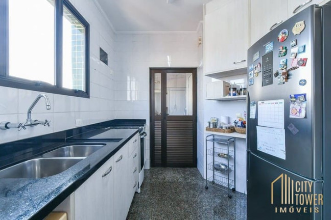 Imagem Apartamento com 4 Quartos à Venda, 200 m² em Moema - São Paulo
