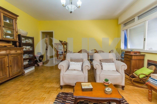 Imagem Apartamento com 3 Quartos à Venda, 164 m² em Moinhos De Vento - Porto Alegre