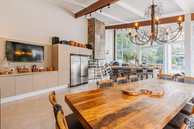 Imagem Casa com 8 Quartos à Venda, 750 m² em Condomínio Flamboyant - Atibaia Imagem Casa com 8 Quartos à Venda, 750 m² em Condomínio Flamboyant - Atibaia